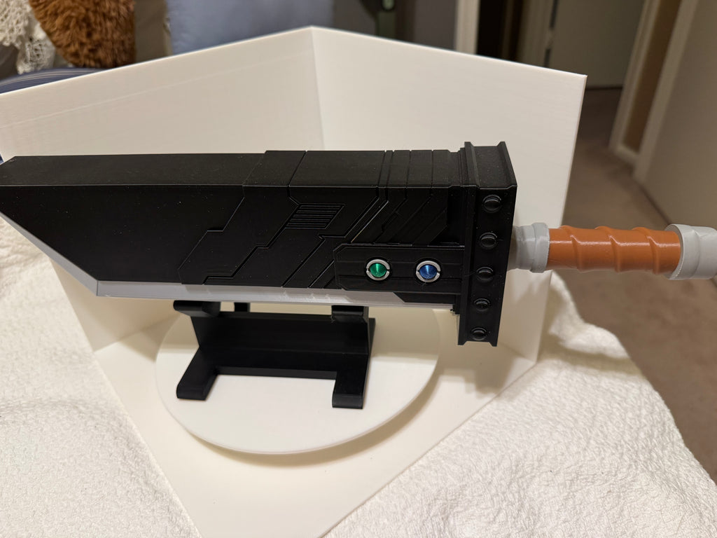 MTG Buster sword deck box display