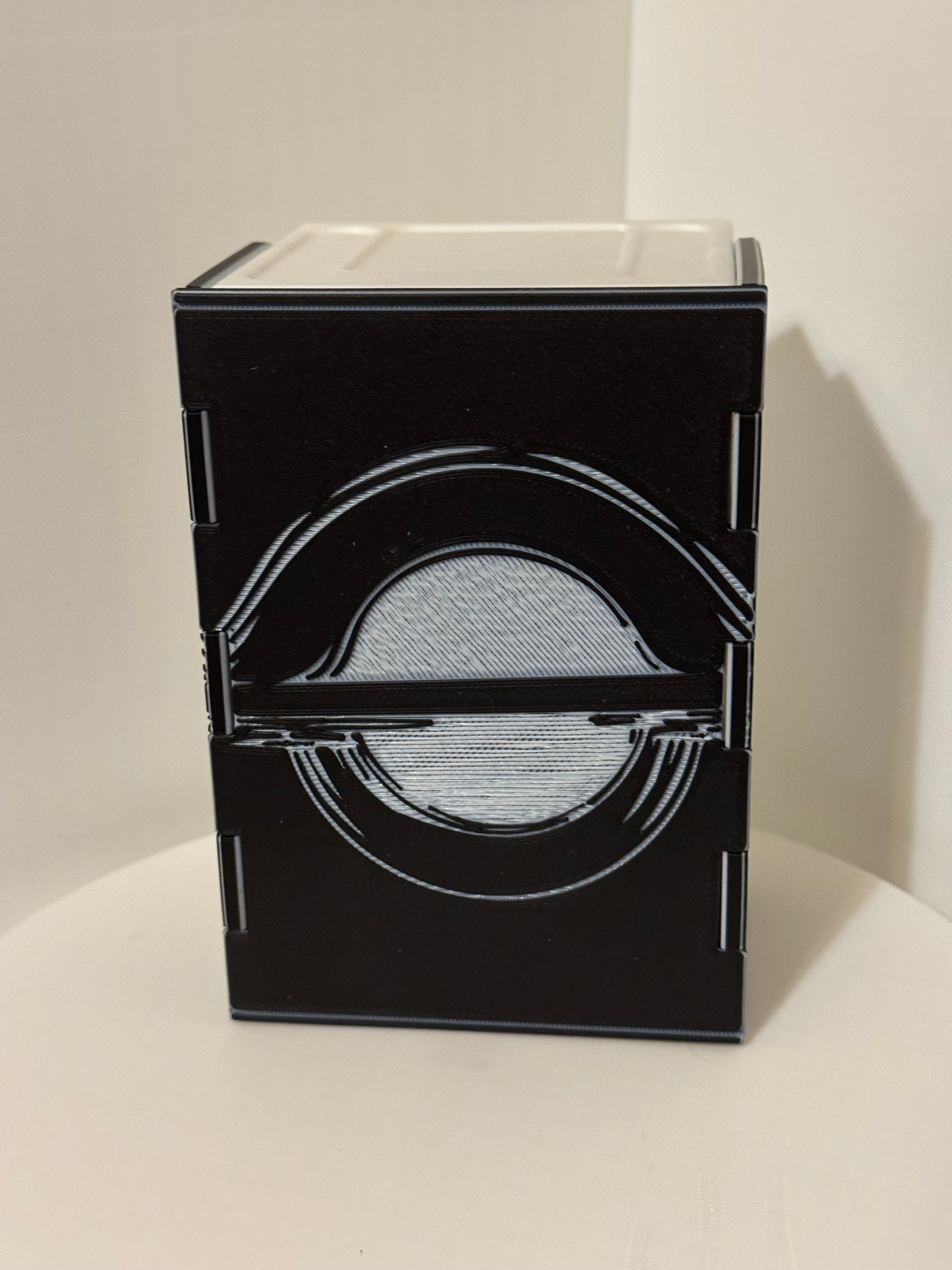 White Hole Magnetic Deck Box